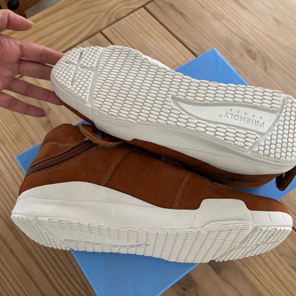 Men's Medimoto Mid-Top Brown Suede Shoe Size 10WW - Picture 5 of 13